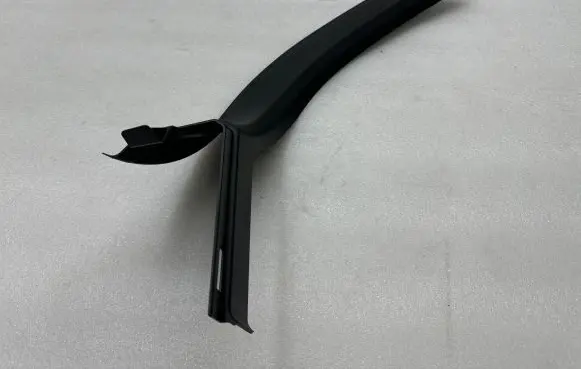 Tesla Model S Rear sill trim cover 100906500A