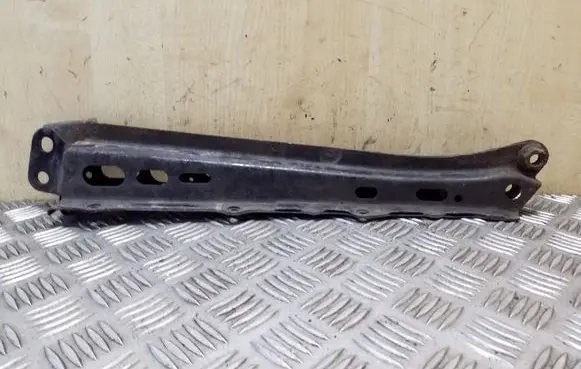 Toyota Avensis T270 Radiator support slam panel bracket 