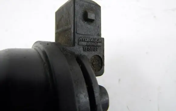 BMW 3 E46 Valve 13150137