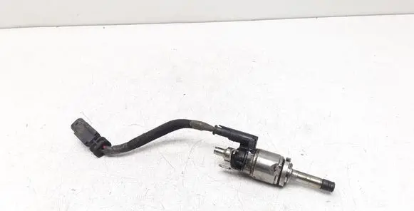 Volvo V70 Fuel injector 31303495