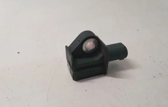 Mercedes-Benz C W204 Airbag deployment crash/impact sensor A1729056000