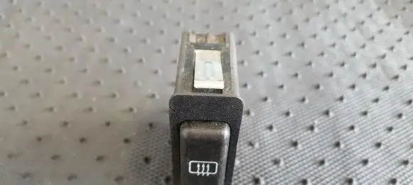 Windscreen/window heater switch