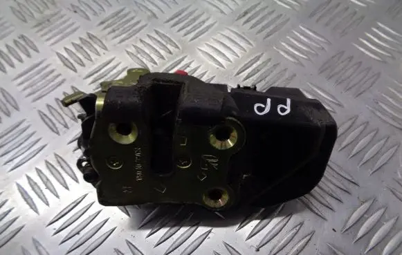 Chrysler PT Cruiser Front door lock