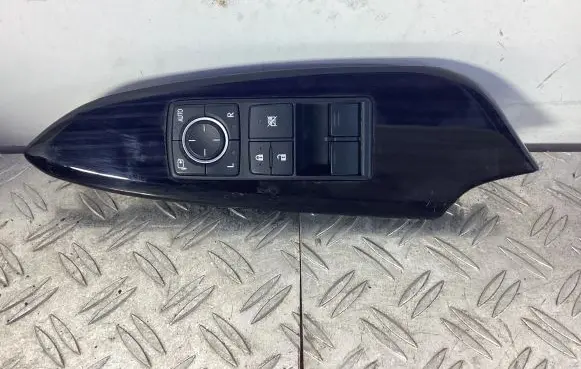 Lexus RC Electric window control switch 840A024050