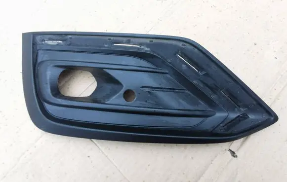 Volvo V60 Front fog light trim/grill 31455640