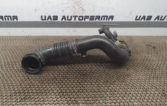 Mazda 3 II Air intake duct part SH0113231