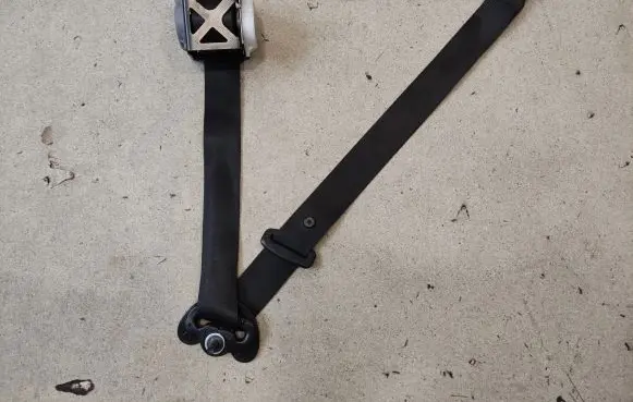 BMW X5 E70 Front seatbelt 7161042