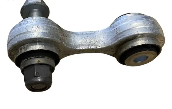 Rear control arm