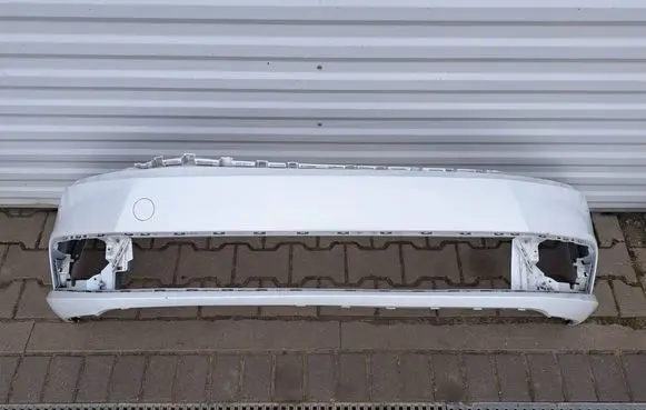 Volkswagen PASSAT CC Front bumper 3C8807221F