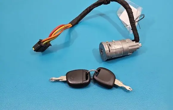 Renault Thalia I Ignition lock IMPRK1545902