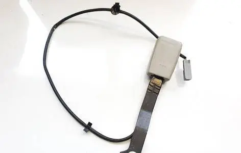 Mazda CX-7 Front seatbelt buckle g3669 080222al