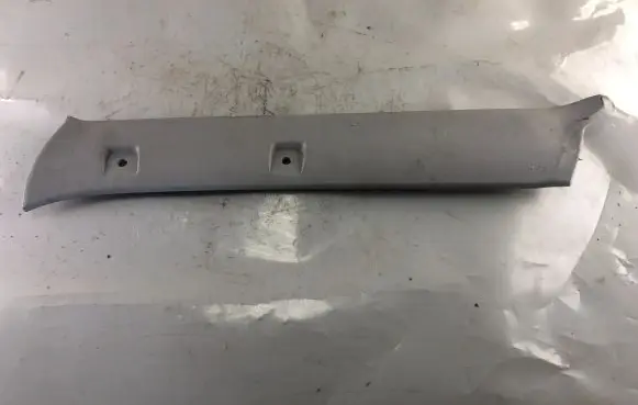 Mitsubishi Pajero Pinin (D) pillar trim (bottom) MR480024