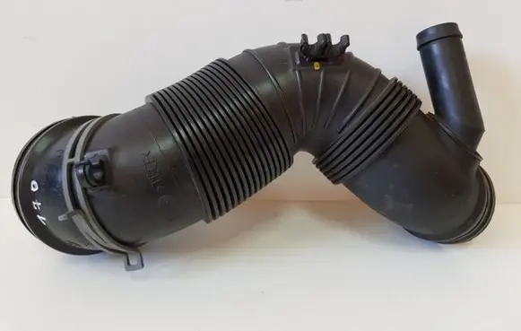 Volkswagen Golf VI Turbo air intake inlet pipe/hose 3C0129654