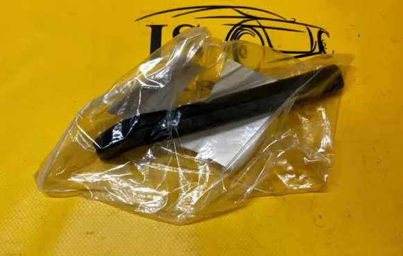 BMW 3 E90 E91 Engine compartment rubber 51237159608 7159608