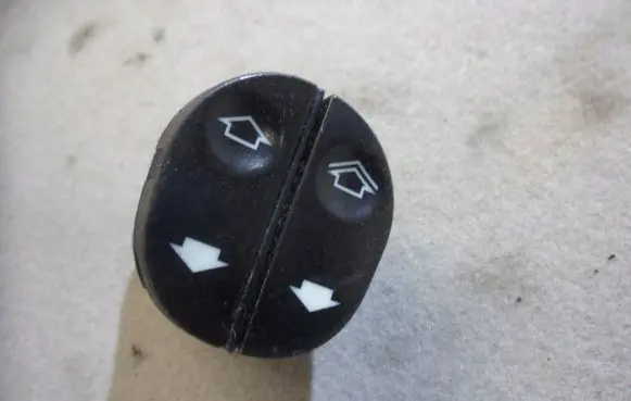 Ford Fiesta Electric window control switch