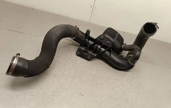 Intercooler hose/pipe