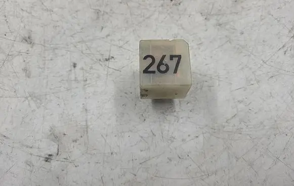 Audi A4 S4 B5 8D Other relay PA66GF30
