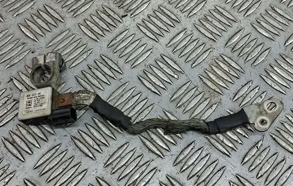 Hyundai i40 Negative earth cable (battery) 371803Z300