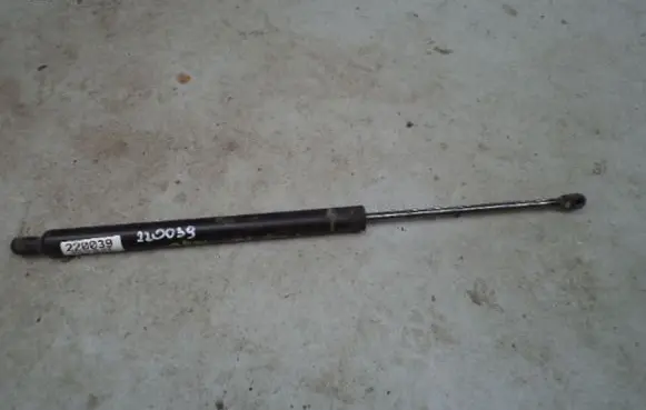 Ford Windstar Shock absorber/damper mounting bracket 