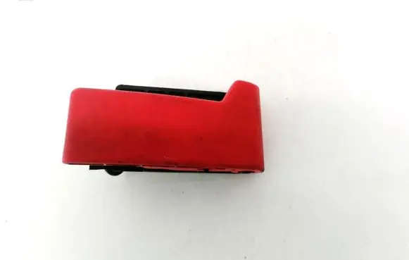 Mercedes-Benz CLS C219 Engine bonnet (hood) release handle