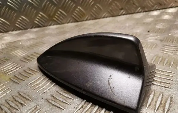 BMW 3 E90 E91 Roof (GPS) antenna cover 6942242