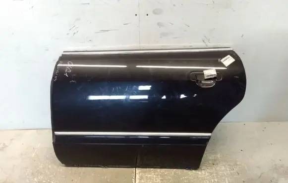Audi A8 S8 D2 4D Rear door