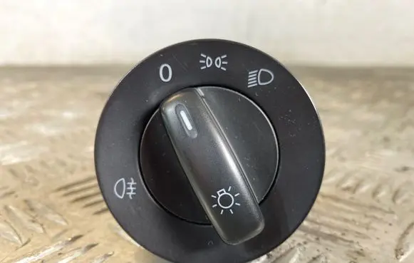Light switch