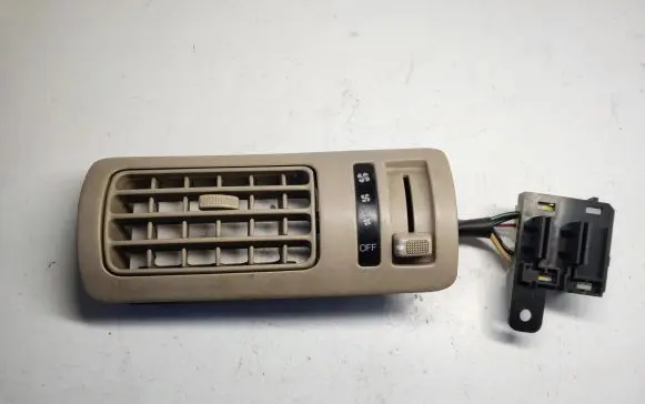 Rear air vent grill