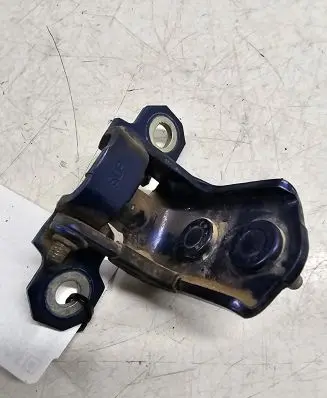 Renault Laguna II Rear door upper hinge 8200132382A