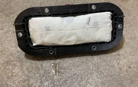 Volvo XC40 Passenger airbag P31663126 3158520 1T240330257001
