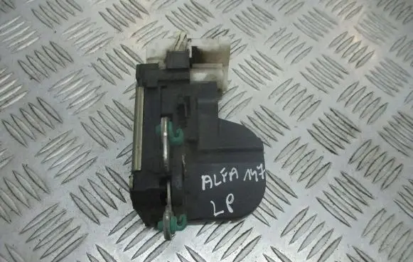 Alfa Romeo 147 Front door lock