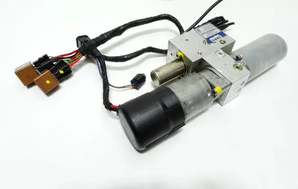 Opel Tigra B Convertible roof hydraulic pump 93162375 HB70545002 C101672282