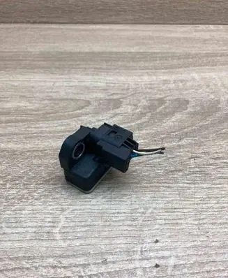 Peugeot 508 Airbag deployment crash/impact sensor 17110226 333001