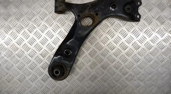 Toyota Auris E180 Front lower control arm/wishbone 4806802130