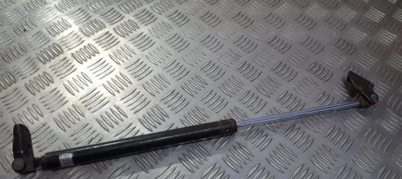 Mitsubishi Space Wagon Tailgate/trunk strut/damper