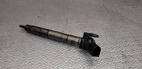 Volkswagen Touareg I Fuel injector 059130277S 0445115024