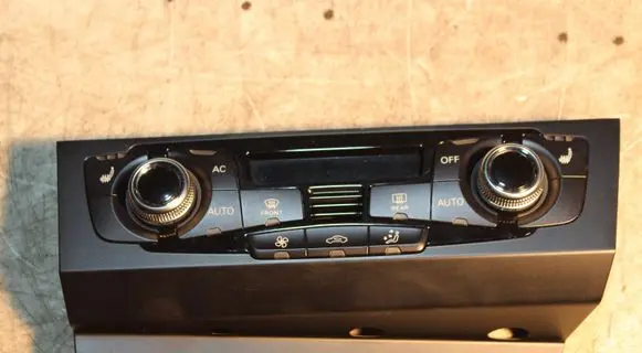 Audi A4 S4 B8 8K Climate control unit 8K1820043N