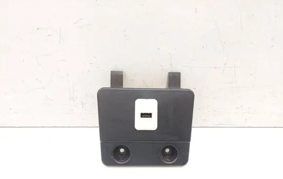 Chevrolet Captiva USB socket connector 20998504