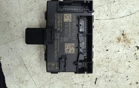 Audi Q7 4M Door control unit/module 4M0959792F 4M0959792H A2C7486482100