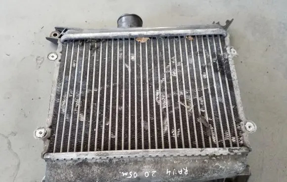 Toyota RAV 4 (XA20) Intercooler radiator 27040332