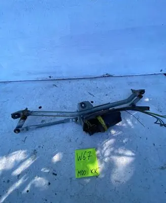 Audi A4 S4 B5 8D Front wiper linkage and motor 