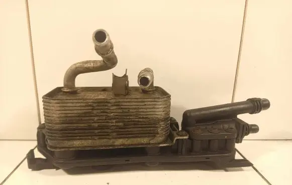 BMW 5 E60 E61 Engine oil radiator 751921302