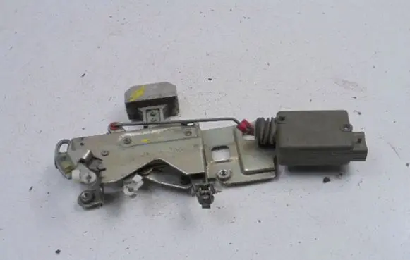 Renault Master II Rear door lock