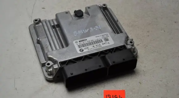 BMW 3 E90 E91 Engine control unit/module 0281017520 8512047 030141736
