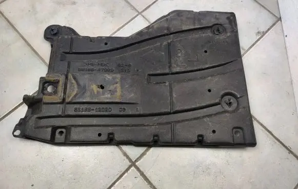 Toyota Prius (XW30) Other under body part 58166-47020