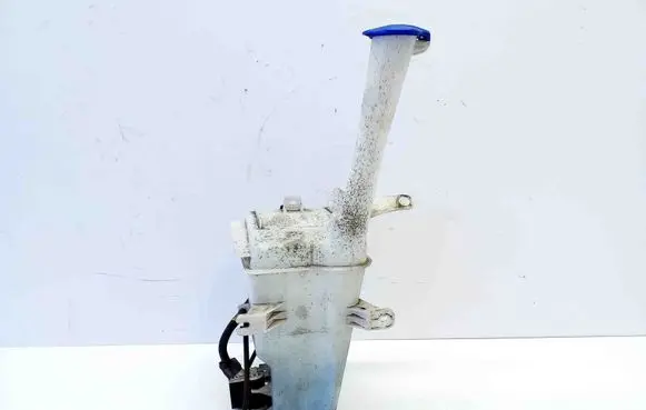 Windshield washer fluid reservoir/tank