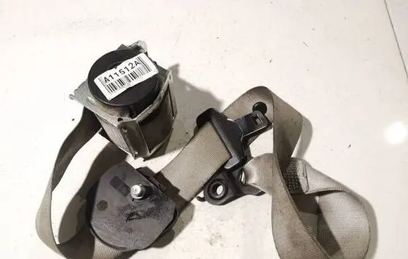 Mercedes-Benz R W251 Front seatbelt