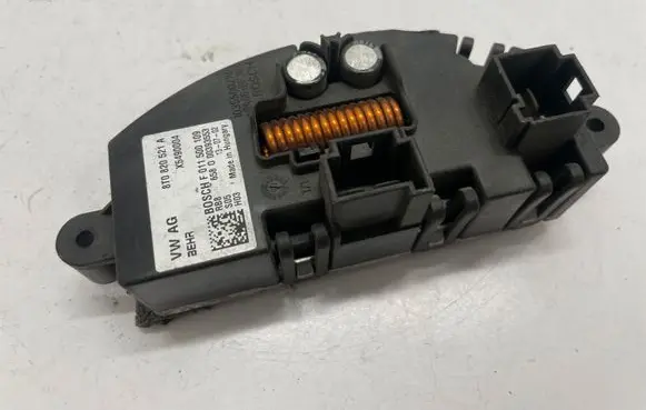 Audi A3 S3 8V Heater blower fan relay 8T0820521A