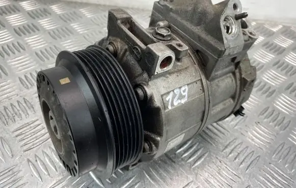 Mercedes-Benz E W212 Air conditioning (A/C) compressor (pump) A0022304511