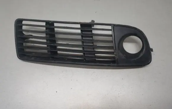 Audi A6 S6 C5 4B Front bumper lower grill